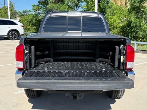 Used 2017 Toyota Tacoma SR5 w/ Tow Package image 27