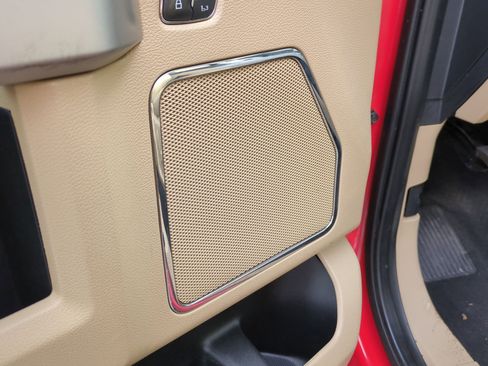 Used 2021 Ford F250 Lariat w/ Chrome Package image 17