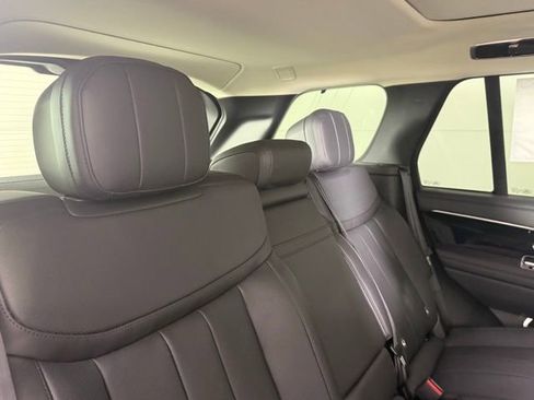 New 2025 Land Rover Range Rover SE image 27