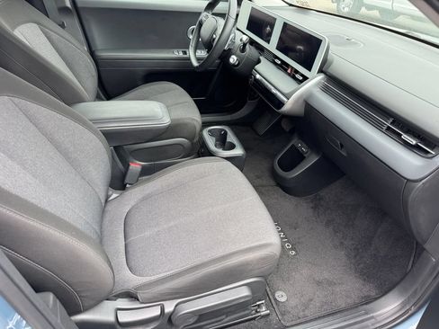 Used 2024 Hyundai Ioniq 5 SE RWD image 3