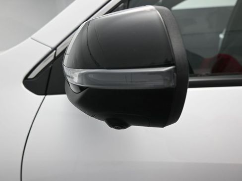 Used 2025 GMC Acadia Elevation FWD image 25