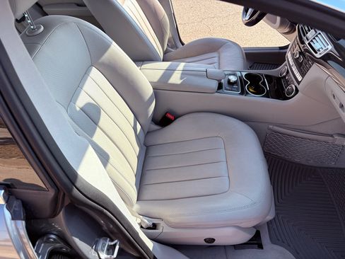 Used 2012 Mercedes-Benz CLS 550 CLS550 image 29