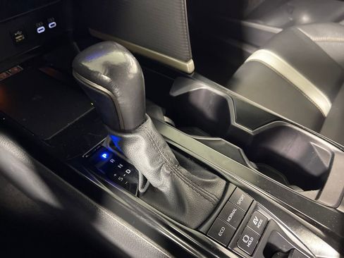Certified 2025 Toyota Camry SE FWD image 22