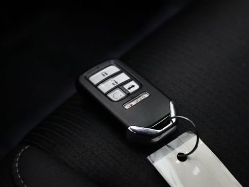 Used 2020 Honda Accord Sport image 31