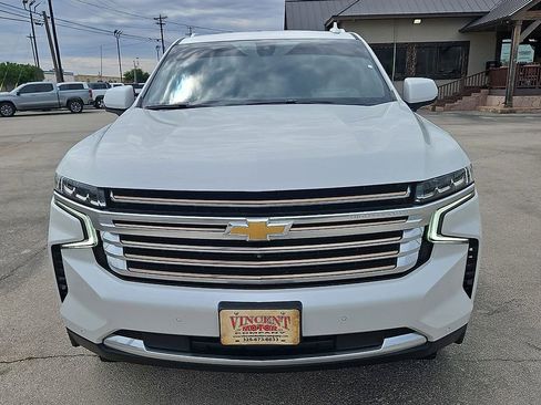 Used 2021 Chevrolet Tahoe High Country AWD/4WD image 12