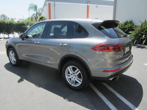 Used 2017 Porsche Cayenne image 5