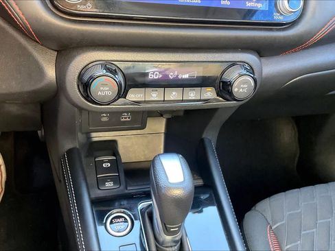 Used 2021 Nissan Kicks SR FWD image 29