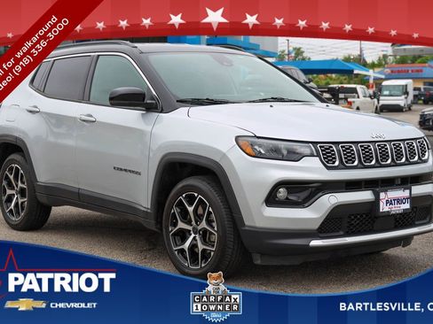 Used 2025 Jeep Compass Limited AWD/4WD image 1