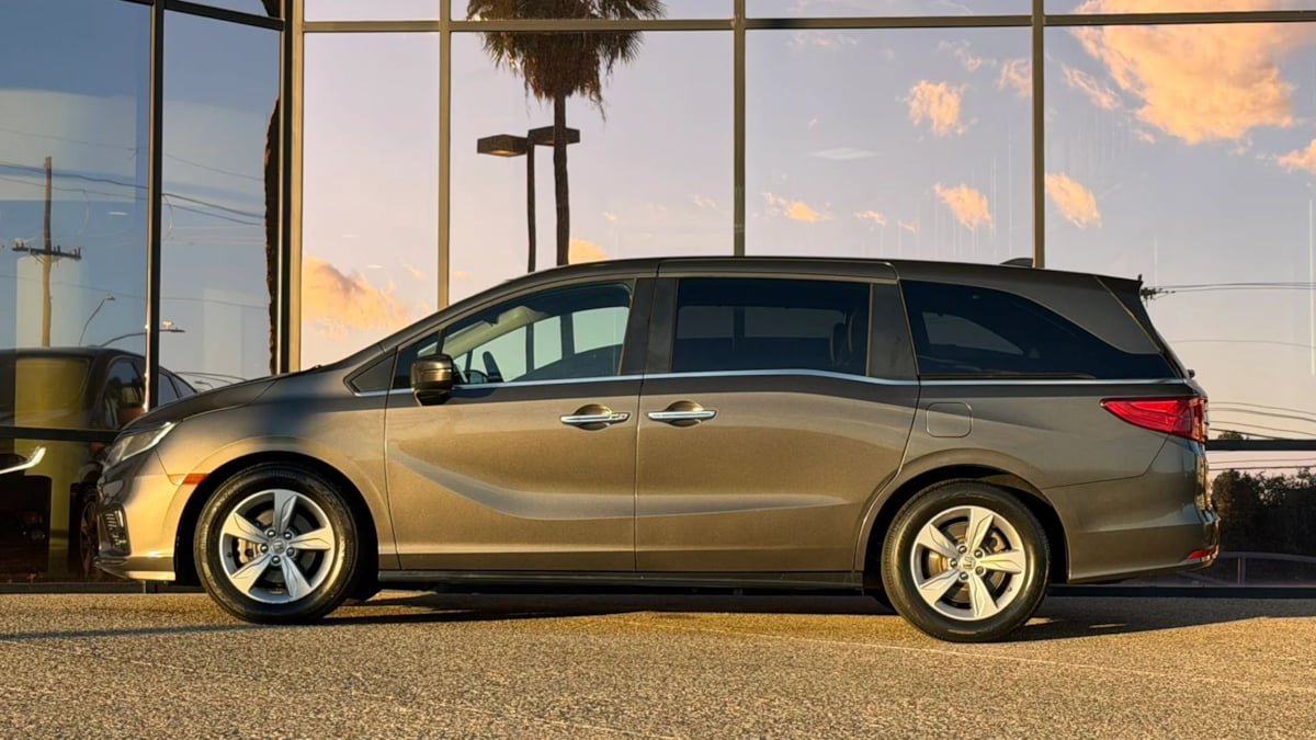 Used 2019 Honda Odyssey EX image 4