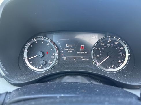 Used 2023 Toyota Highlander XLE image 13