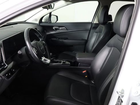 Used 2025 Kia Sportage EX FWD image 14