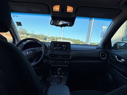 Used 2022 Hyundai Kona SEL w/ Convenience Package image 13