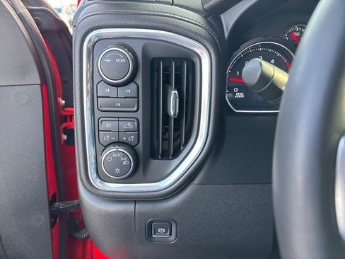 Used 2022 Chevrolet Silverado 2500 LT w/ Convenience Package image 16