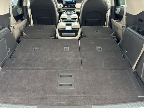 Used 2023 Lincoln Navigator Reserve w/ Equipment Group 201A image 28