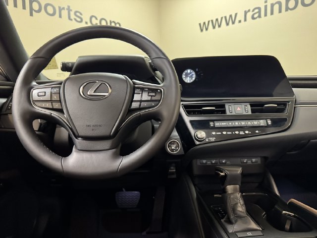 Used 2024 Lexus ES 250 w/ Premium Package AWD/4WD image 9