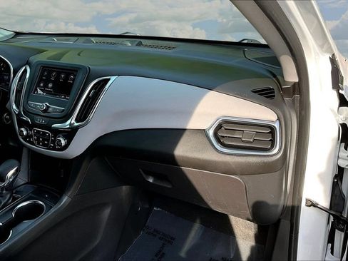 Used 2023 Chevrolet Equinox LT FWD image 28