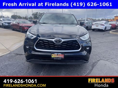 Used 2020 Toyota Highlander XLE image 7