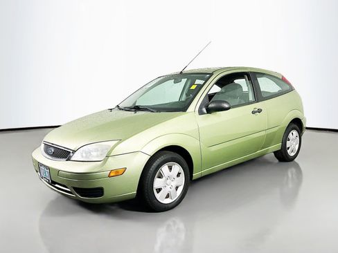 Used 2007 Ford Focus S FWD image 4