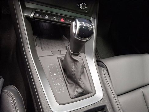 New 2025 Audi Q3 2.0T Premium w/ Convenience Package image 11
