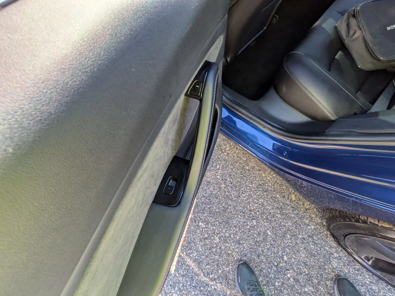 Used 2018 Tesla Model 3 Long Range AWD/4WD image 31