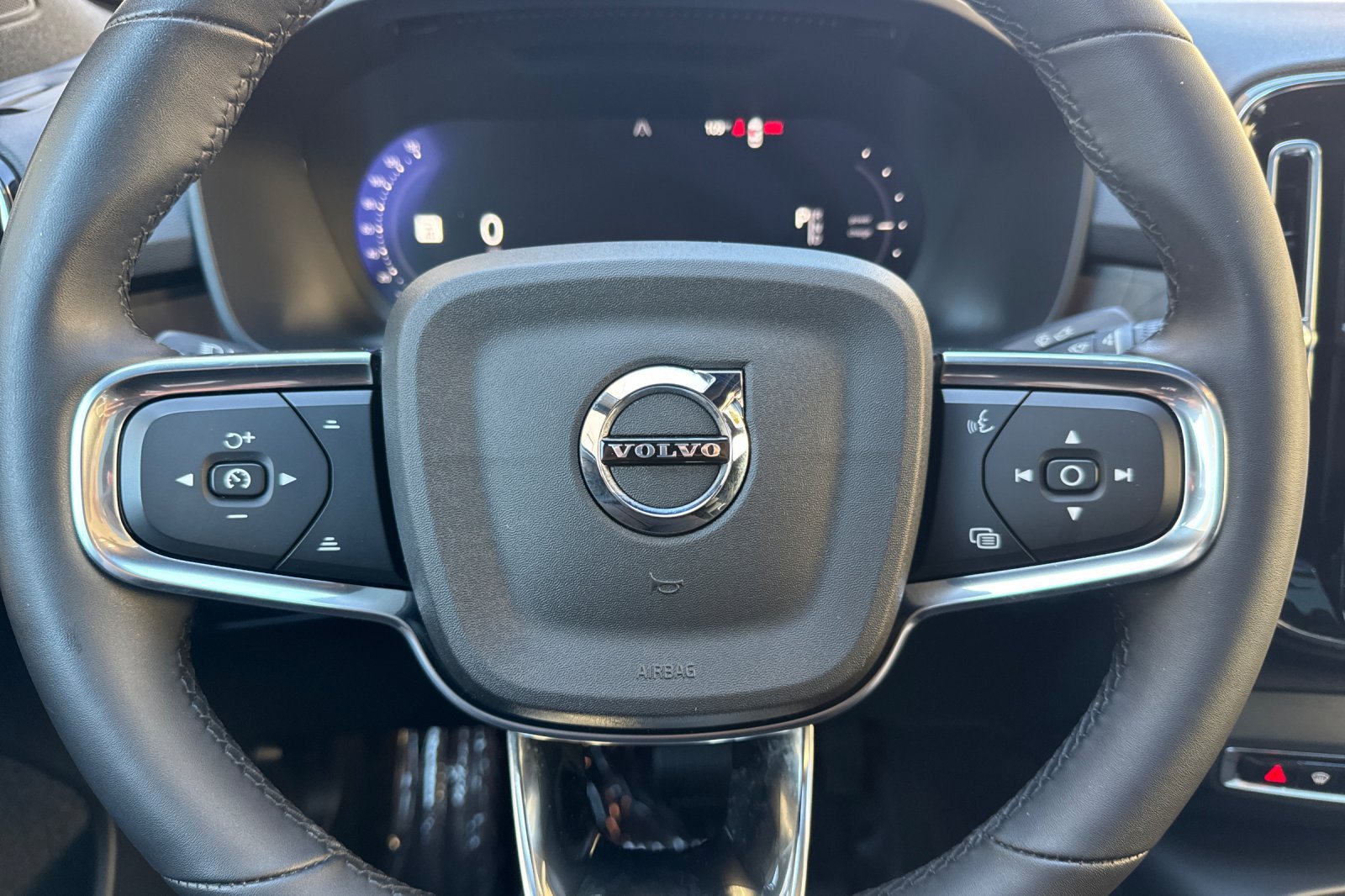 Used 2023 Volvo C40 P8 Recharge Ultimate AWD/4WD image 26