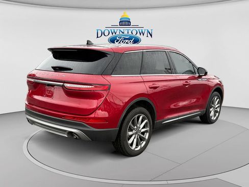Used 2022 Lincoln Corsair AWD w/ Premium Package image 3