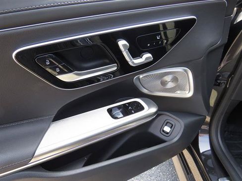 Used 2024 Mercedes-Benz CLE 300 4MATIC Coupe w/ AMG Line image 9