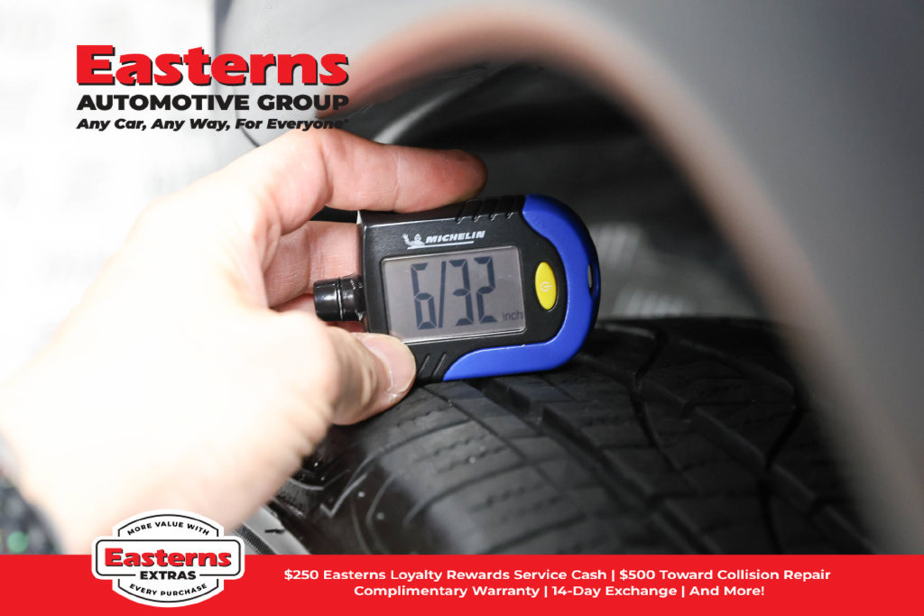 Used 2024 Jeep Compass Latitude AWD/4WD image 27