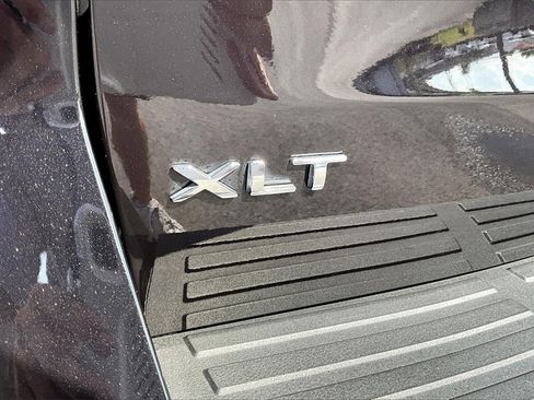 Used 2024 Ford Expedition XLT image 31