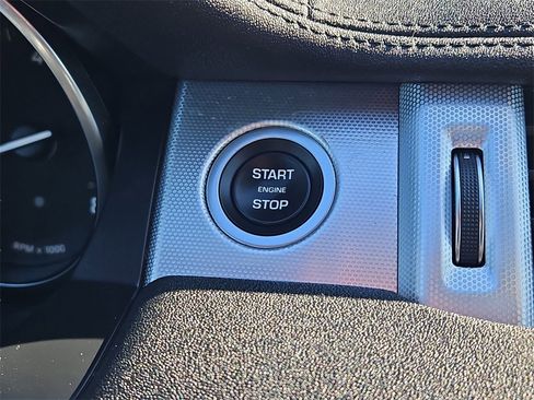 Used 2017 Land Rover Range Rover Evoque HSE Dynamic image 25