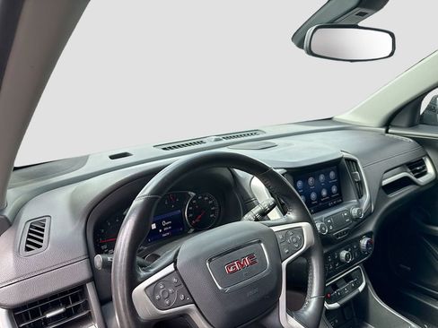 Used 2022 GMC Terrain SLT w/ Infotainment Package II FWD image 12