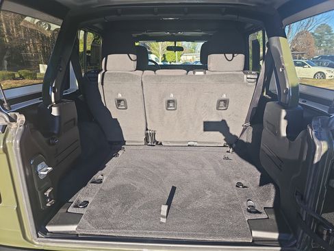 Used 2023 Jeep Wrangler Unlimited Sport image 13