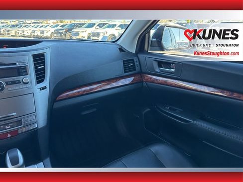 Used 2011 Subaru Outback 2.5i Limited w/ PWR Moonroof Pkg image 42