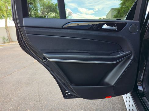 Used 2017 Mercedes-Benz GLS 550 4MATIC w/ Driver Assistance Package image 24