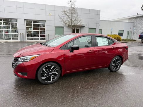 New 2025 Nissan Versa SR w/ Trunk Package image 2