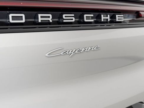 Certified 2024 Porsche Cayenne Coupe AWD/4WD image 44