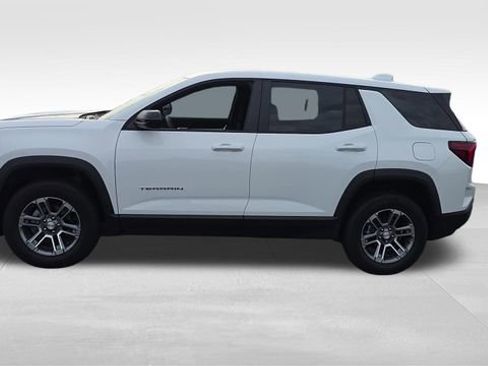 Certified 2025 GMC Terrain Elevation AWD/4WD image 9