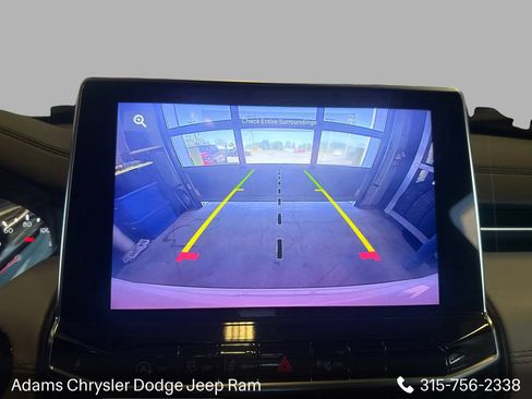 Used 2025 Jeep Compass Limited AWD/4WD image 21