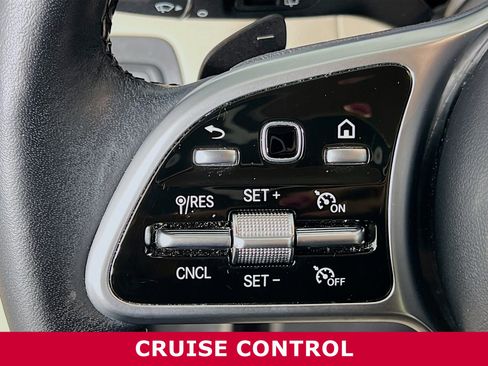 Used 2022 Mercedes-Benz GLC 300 image 13