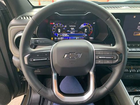 Used 2024 Chevrolet Colorado ZR2 w/ ZR2 Convenience Package III image 20