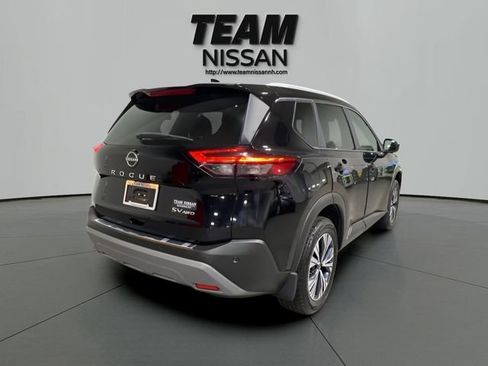 Certified 2022 Nissan Rogue SV w/ SV Premium Package AWD/4WD image 7