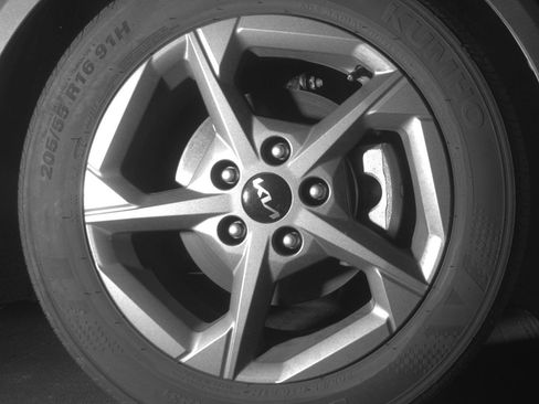 Used 2025 Kia K4 LXS FWD image 13