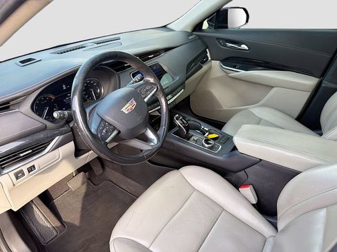 Used 2020 Cadillac XT4 Premium Luxury w/ Cold Weather Package FWD image 24