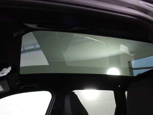 Used 2025 BMW X3 xDrive30i w/ Premium Package image 13