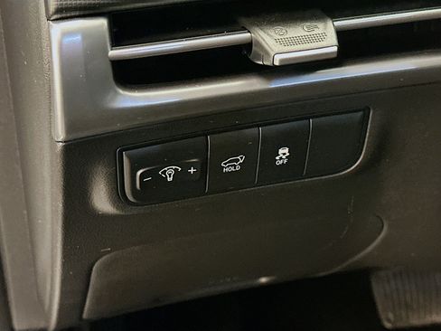 Used 2025 Hyundai Tucson SEL image 17