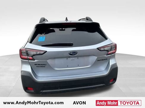 Used 2025 Subaru Outback Onyx Edition image 6