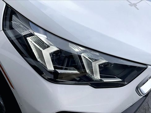 Certified 2025 BMW X2 xDrive28i image 27