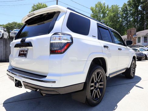 Used 2019 Toyota 4Runner Limited AWD/4WD image 7