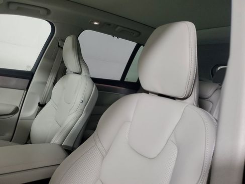 New 2026 Volvo XC90 T8 Ultra w/ Protection Package Premier AWD/4WD image 23