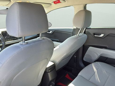 Used 2022 Kia Rio S image 28